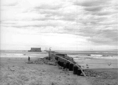 normal_Cabo_Juby-_Casa_del_mar_y_conducciAn_de_agua
